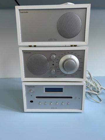Tivoli Audio set Model Two en CD beschikbaar voor biedingen