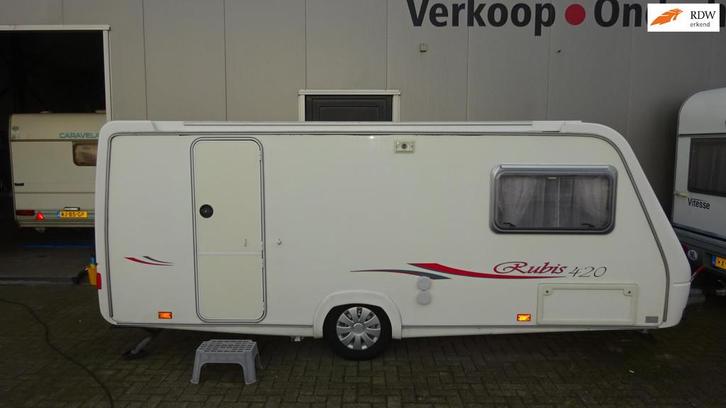 TRIGANO RUBIS 420 CP 2004 VASTBED MIDDENZIT MOVER 760 kg lee, Caravans en Kamperen, Caravans, Bedrijf, tot en met 4, 750 - 1000 kg