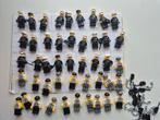 Lego adv25 city politie boef met walki talki of handboei pop, Ophalen of Verzenden, Zo goed als nieuw