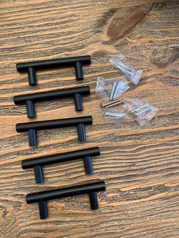 Handgreepjes van Starx beschikbaar voor biedingen