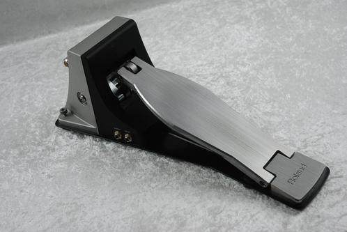 Roland KT-10 Basdrumtrigger (25250663), Muziek en Instrumenten, Drumcomputers, Zo goed als nieuw, Roland, Ophalen of Verzenden