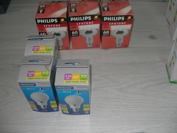 Partij gloeilampen, ook los te koop € 20,00. beschikbaar voor biedingen