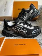 Louis Vuitton LV Runner Tatic | 2025 | Maat 43, Kleding | Heren, Schoenen, Zwart, Nieuw, Ophalen of Verzenden, Sneakers of Gympen