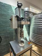 Schroefdop machine wijn, frisdrank en bier, Ophalen, Zo goed als nieuw