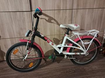 18inch meisjesfiets beschikbaar voor biedingen