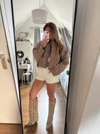 Hoge suede beige laarzen maat 41, Kleding | Dames, Schoenen, Hoge laarzen, Nieuw, Ophalen of Verzenden, Zara
