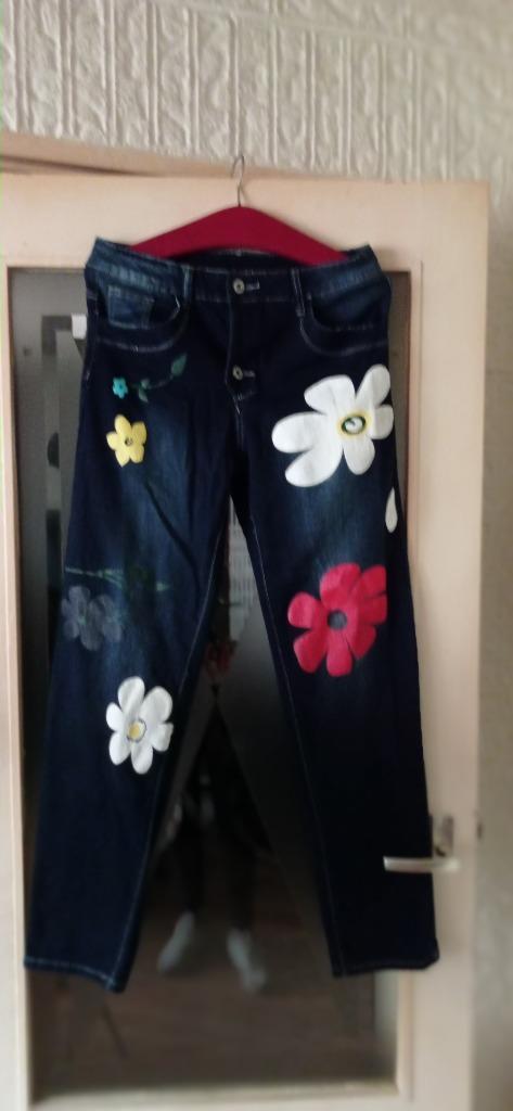 Tendency vintage spijkerbroek met bloemen., Kleding | Dames, Broeken en Pantalons, Nieuw, Maat 34 (XS) of kleiner, Blauw, Lang