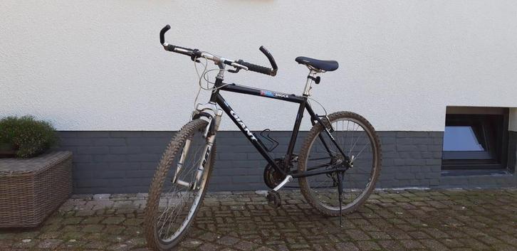 Giant heren fiets mountainbike, Fietsen en Brommers, Fietsen | Mountainbikes en ATB, Gebruikt, Giant, Ophalen