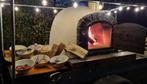 Te huur: houtgestookte pizzaoven op aanhanger, Ophalen, Zo goed als nieuw