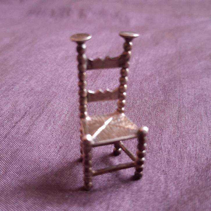 Zilveren Miniatuur Poppenhuis Stoel, Antiek en Kunst, Antiek | Goud en Zilver, Verzenden