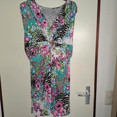 39) zomerse tuniek met frisse kleuren Merk magna mt 5254, Kleding | Dames, Grote Maten, Zo goed als nieuw, Blouse of Tuniek, Overige kleuren