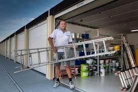 TE HUUR  stalling garagebox garage opslagruimte Zeewolde, Auto diversen, Autostallingen en Garages