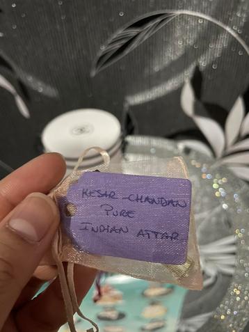 Kesar Chandan puur Indiase attar 2ml