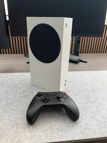Xbox Series S - incl. controller en kabels beschikbaar voor biedingen