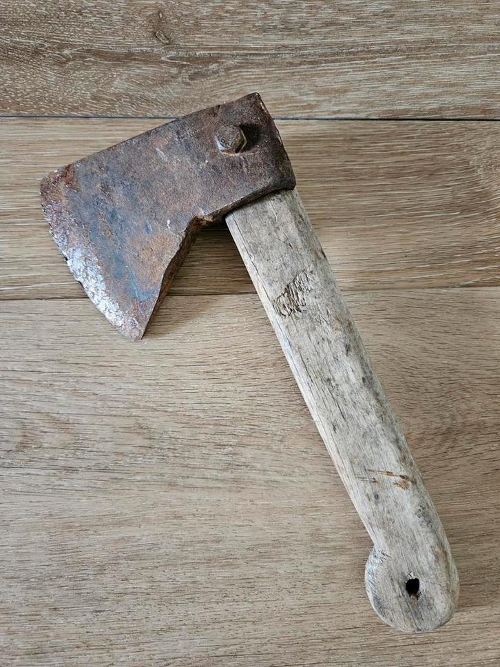 Antieke hakbijl, Caravans en Kamperen, Kampeergereedschap, Ophalen of Verzenden