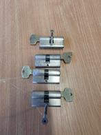 4 DOM Plura cilinders gelijksluitend, Doe-het-zelf en Verbouw, Hang- en Sluitwerk, Ophalen of Verzenden, Gebruikt, IJzer, Slot
