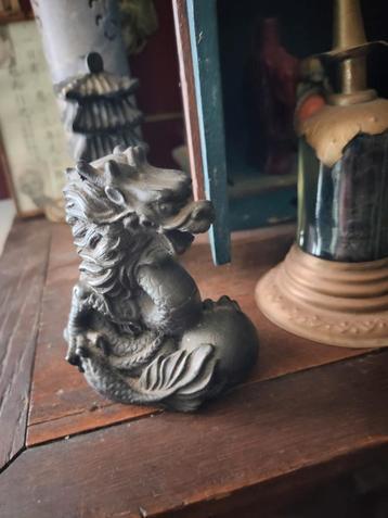 DRAAK, steen, vintage,, zwart beschikbaar voor biedingen