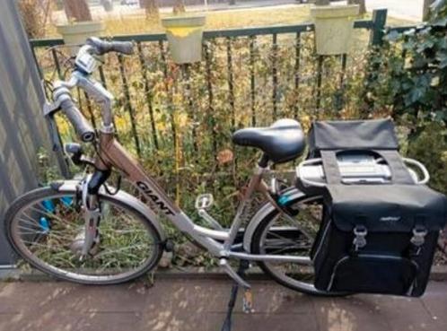 Te koop: Elektrische Fiets Giant Inclusief 2 accu’s, Fietsen en Brommers, Elektrische fietsen, Ophalen