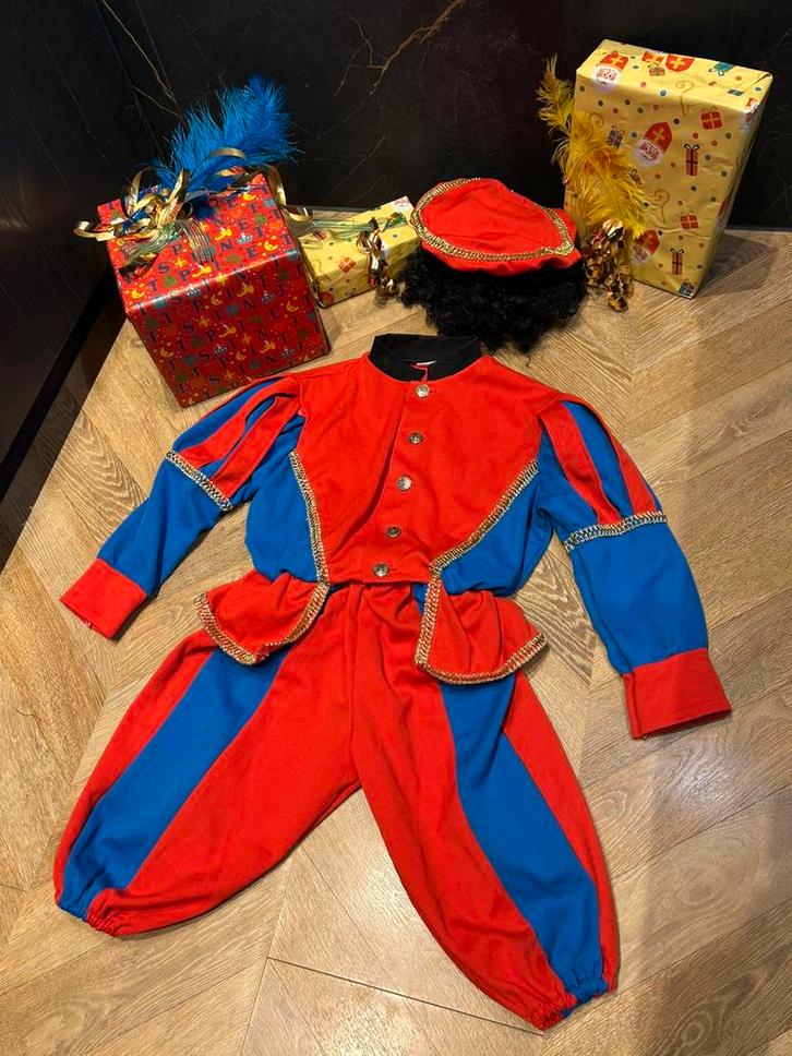 Pietenpak rood blauw maat 140 set compleet Sinterklaas, Diversen, Sinterklaas, Zo goed als nieuw, Ophalen of Verzenden