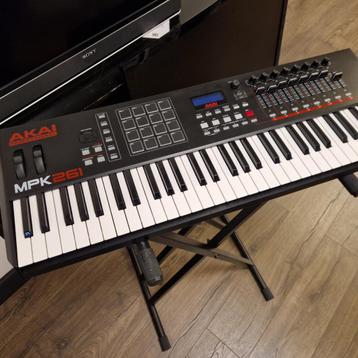 Akai Professional MPK 261 MIDI-controller + Standaard beschikbaar voor biedingen