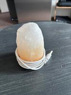 Zoutlamp met USB aansluiting, Huis en Inrichting, Lampen | Vloerlampen, Ophalen of Verzenden, Zo goed als nieuw, Overige materialen