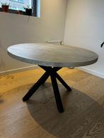 Robuuste ronde tafel, Huis en Inrichting, Tafels | Eettafels, Ophalen, Gebruikt, 100 tot 150 cm, Vier personen