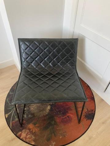 Lederen design stoel beschikbaar voor biedingen