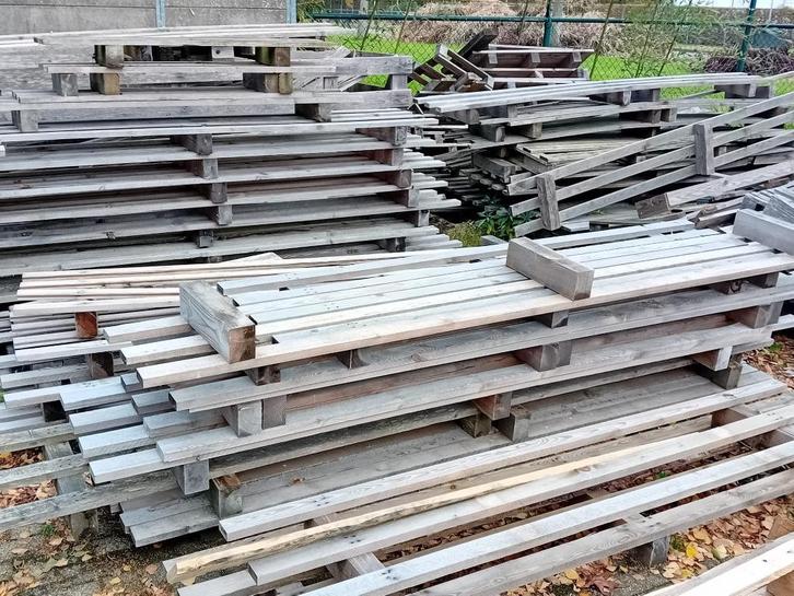 Diverse houten pallets – ideaal voor creatieve projecten!, Doe-het-zelf en Verbouw, Hout en Planken, Gebruikt, Pallet, Overige houtsoorten