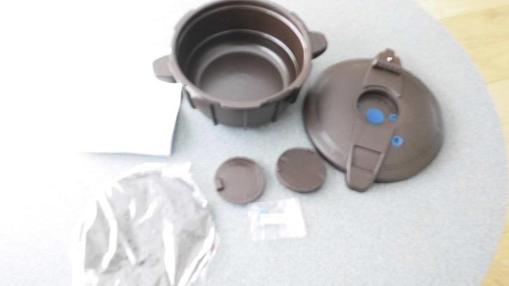 HANDIGE NIEUWE MAGNETRON AARDAPPEL/GROENTE KOKER, Huis en Inrichting, Keuken | Potten en Pannen, Nieuw, Koekenpan of Braadpan
