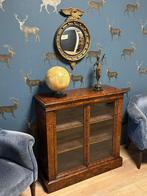 Antieke wortelnotenhouten boekenkast, Antiek en Kunst, Ophalen of Verzenden