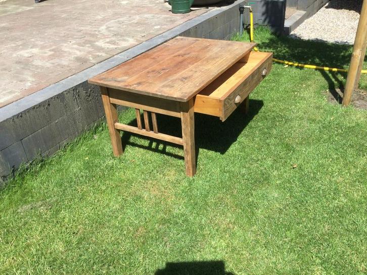 Antiek grenen salontafel, Antiek en Kunst, Antiek | Meubels | Tafels, Ophalen
