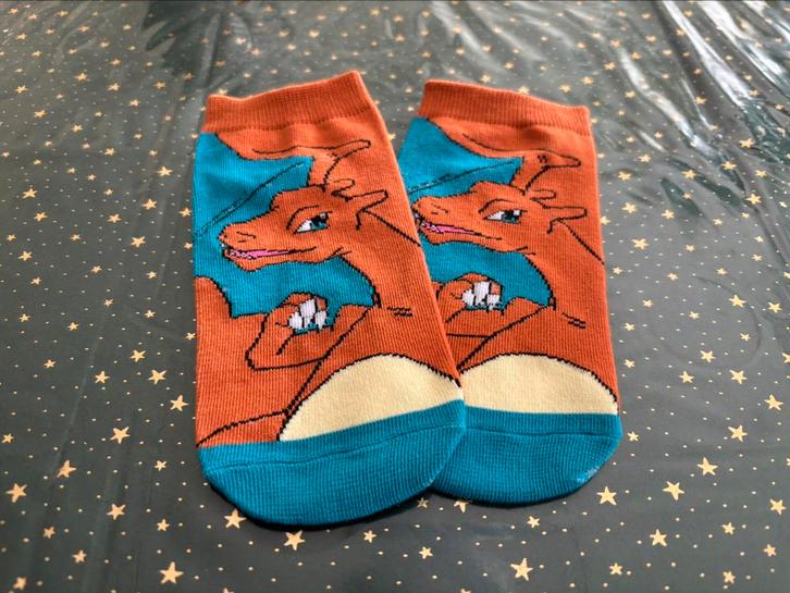 Pokemon Charizard Unisex Sokken (Maat 36-39), Kinderen en Baby's, Kinderkleding | Schoenen en Sokken, Nieuw, Sokken, Jongen of Meisje