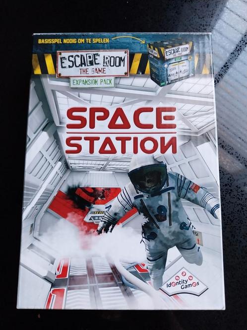Escape room the game Space station Uitbreiding, Hobby en Vrije tijd, Gezelschapsspellen | Overige, Zo goed als nieuw, Ophalen of Verzenden