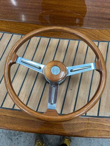 Alfa romeo hellebore gtv 1750 2000 stuurwiel beschikbaar voor biedingen