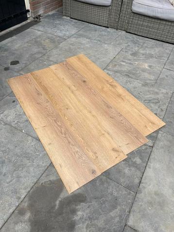 Laminaat eiken motief warme kleur, nieuw, 21m2 beschikbaar voor biedingen
