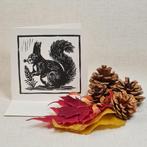 Dubbele wenskaart 15x15 cm. met envelop linosnede eekhoorn, Ophalen of Verzenden, Nieuw