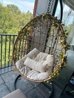 Hangstoel - Perfect voor Balkon of Tuin, Huis en Inrichting, Stoelen, Bruin, Riet of Rotan, Ophalen of Verzenden, Zo goed als nieuw