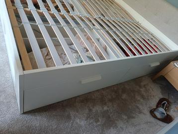 Ikea Brimnes bedframe met lades en lattenbodems - afbeelding 5
