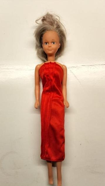 Tressy van Bella, modepop (barbie) beschikbaar voor biedingen