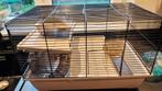 Hamster kooi, 2 voerbakjes en bal. Zo goed als nieuw., Dieren en Toebehoren, Knaagdieren en Konijnen | Hokken en Kooien, Minder dan 60 cm