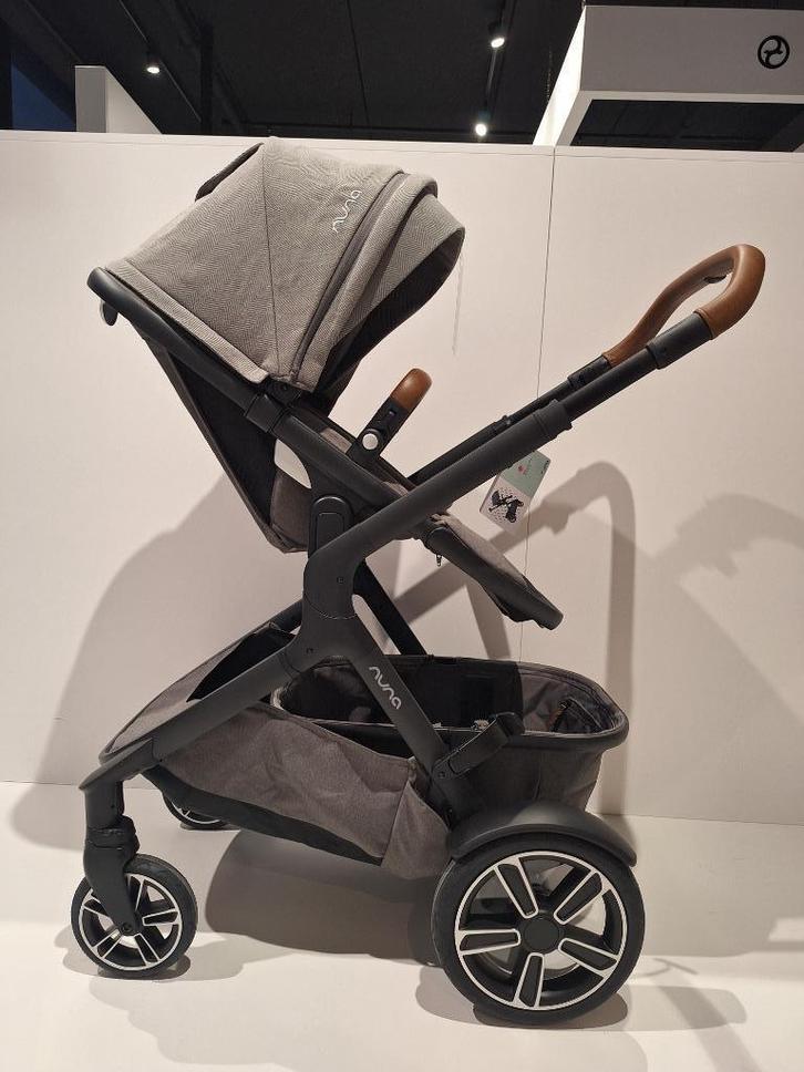 Nuna Demi Grow (alleen met zitting), Kinderen en Baby's, Buggy's, Zo goed als nieuw, Overige merken, Duomodel, Regenhoes, Verstelbare rugleuning