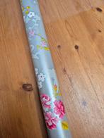 Ongeveer 8 mtr PIP behang chinese roos 25,00, Verzenden, Nieuw, Acrylverf
