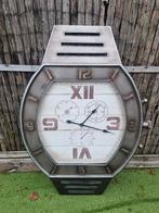 Unieke Wandklok in Horloge Design - Klok, Huis en Inrichting, Woonaccessoires | Klokken, Ophalen, Zo goed als nieuw, Analoog, Wandklok