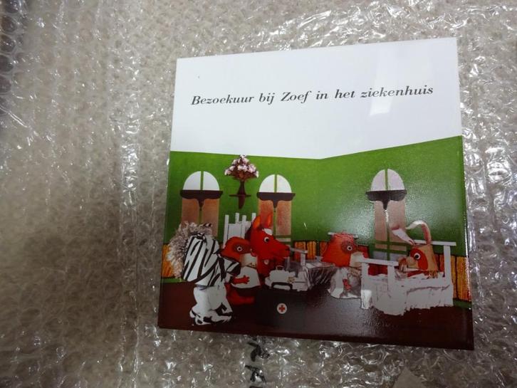 Fabelkrant tegels, Huis en Inrichting, Woonaccessoires | Tekstborden en Spreuken, Ophalen of Verzenden