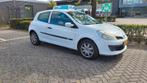 Renault Clio 1.6 automaat benzine 2006, Auto's, Renault, Stof, Zwart, 4 cilinders, 1600 cc