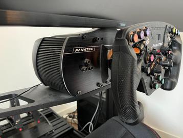 FANATEC Wheel Base 2.5 + Formula Wheel 2.5 + Pedals V3 beschikbaar voor biedingen