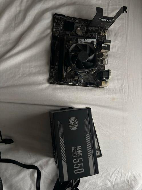 Cooler Master Voeding, MSI Moederbord & SSD, Computers en Software, Interne voedingen, Gebruikt, Ophalen of Verzenden
