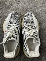 Adidas Yeezy schoenen 41,5, Ophalen of Verzenden, Wit, Zo goed als nieuw, Sneakers of Gympen