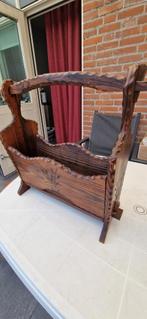 Vintage lectuur bak / eiken kranten bak, Ophalen