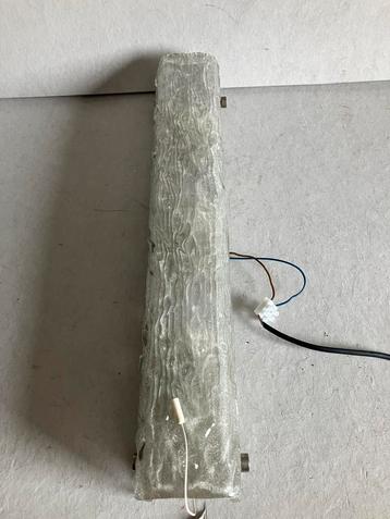 Vintage ijsglazen wandlamp met ijsglas zestiger jaren 51 cm beschikbaar voor biedingen